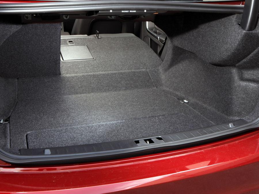  Volvo S60 T4 2011 года  (AU) (фото 4 из 7)
